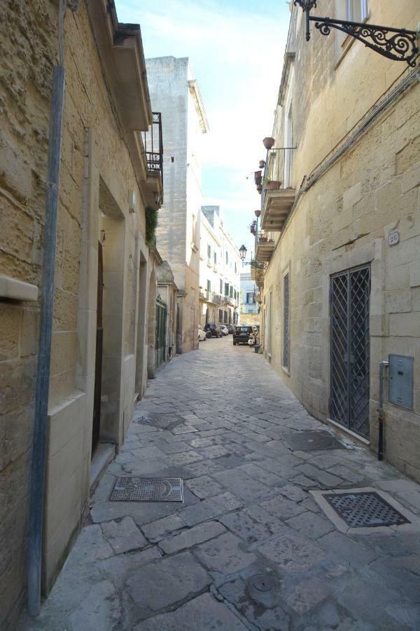 B&B Domus Gaia Lecce Exterior foto